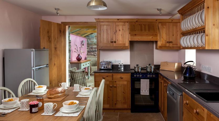 Photo of 2 Bed in Llangadog