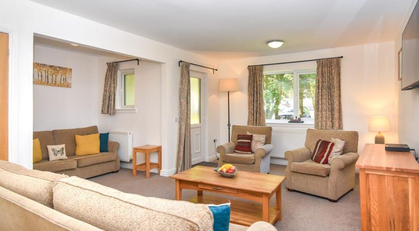 Photo of 3 Bed in Berrier