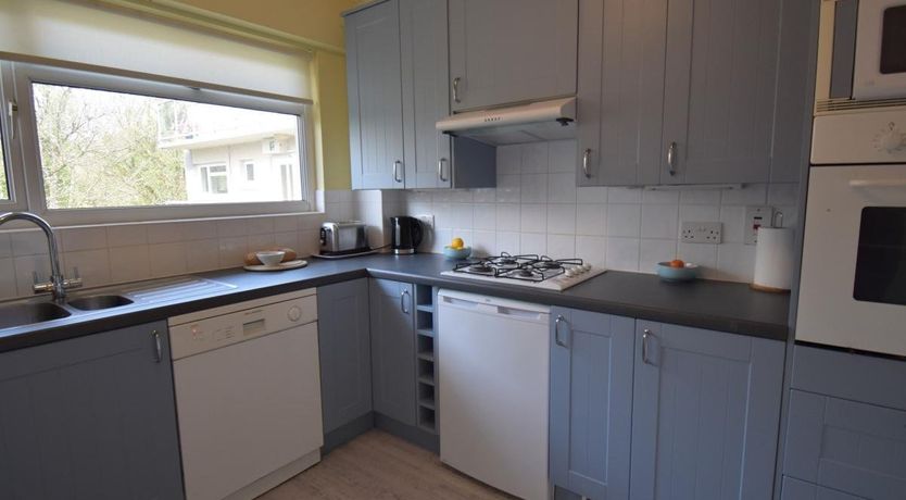 Photo of 2 Bed in Tenby