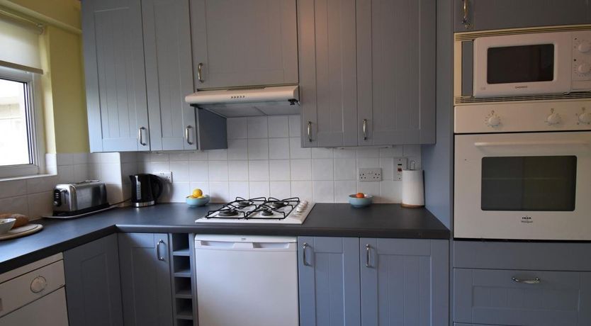 Photo of 2 Bed in Tenby