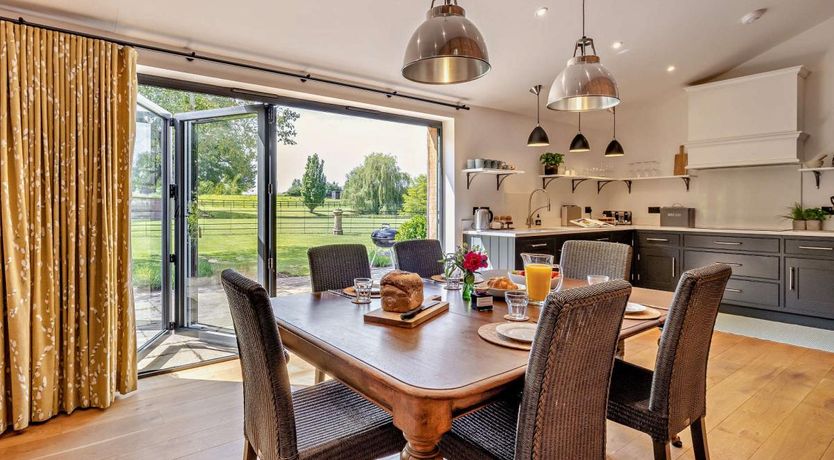 Photo of 2 Bed in Madley