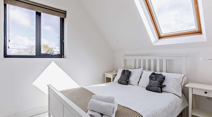 Photo of 2 Bed in Bidford On Avon