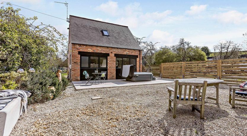 Photo of 2 Bed in Bidford On Avon