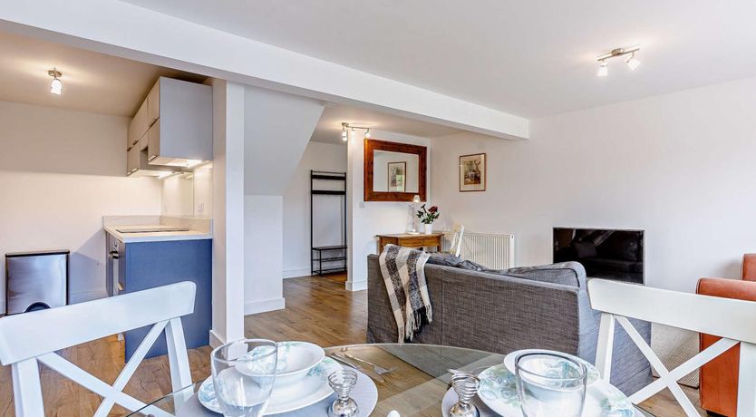 Photo of 2 Bed in Bidford On Avon