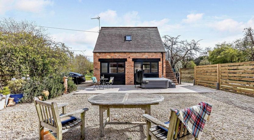 Photo of 2 Bed in Bidford-on-Avon