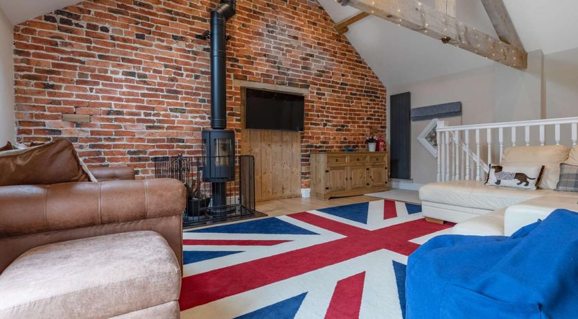Photo of 5 Bed in Leek