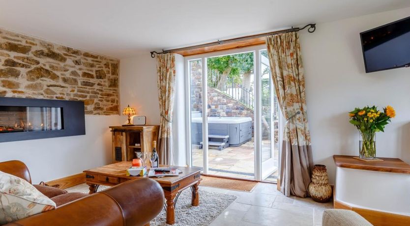 Photo of 2 Bed in Bishops Tawton