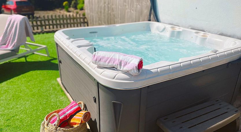 Photo of 4 Bed in Torrington