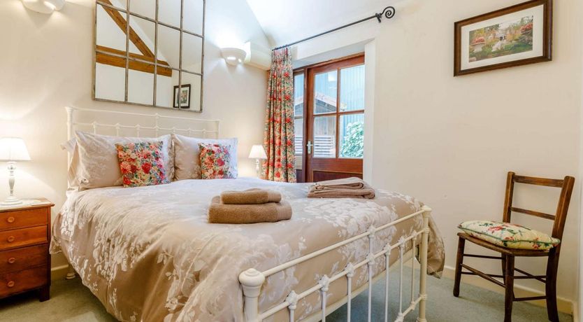 Photo of 1 Bed in Leighton