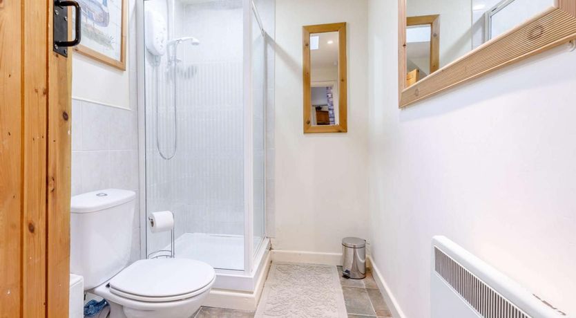 Photo of 1 Bed in Leighton