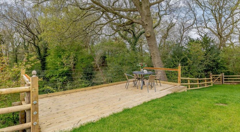 Photo of 1 Bed in Leighton