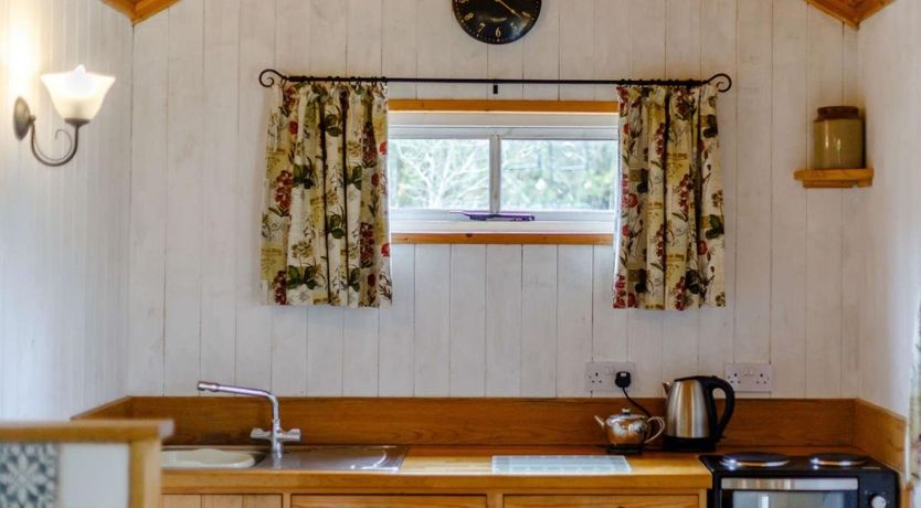 Photo of 1 Bed in Leighton