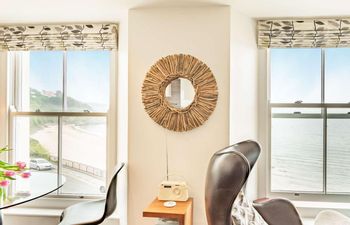 2 Bed in Tenby Apartment