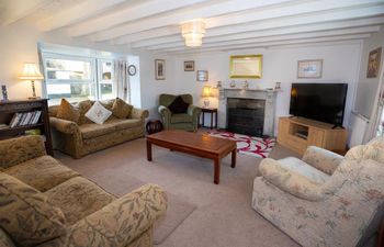 in Lydstep (FB156) Holiday Cottage