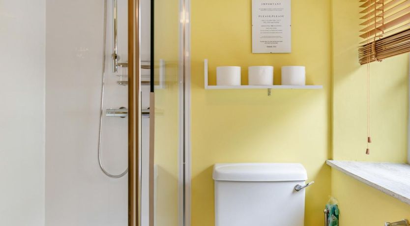 Photo of 2 Bed in Cosheston