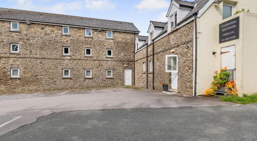 Photo of 2 Bed in Cosheston