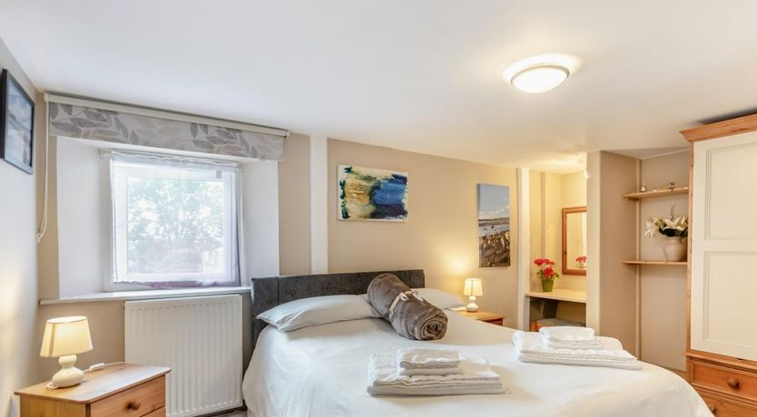 Photo of 2 Bed in Cosheston