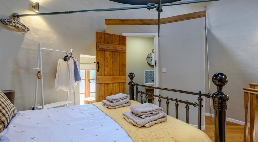 Photo of 1 Bed in Clearwell