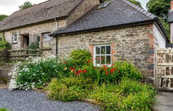 in Lower Chapel (BN091) Holiday Cottage