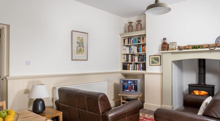 Photo of 1 Bed in Lower Chapel