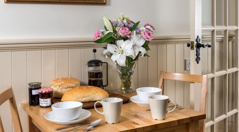 Photo of 1 Bed in Lower Chapel