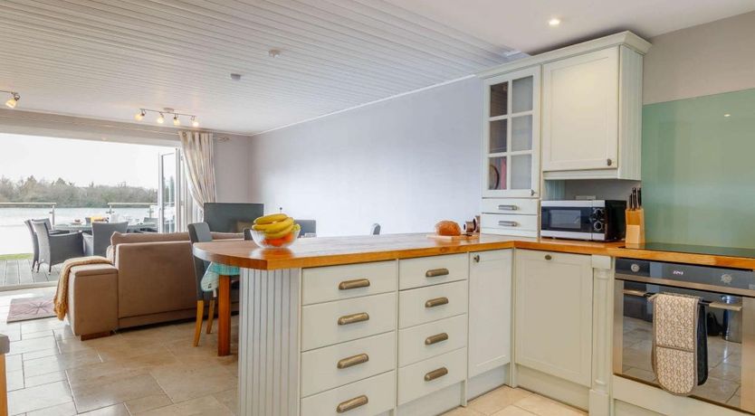 Photo of 3 Bed in South Cerney