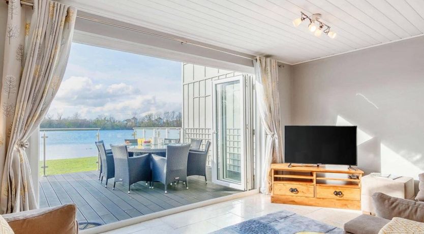 Photo of in South Cerney (81383)