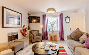 Photo of 3 Bed in Tenby
