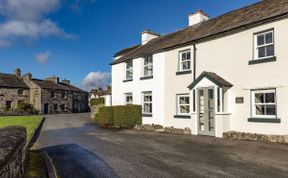 Photo of in Cartmel (78659)