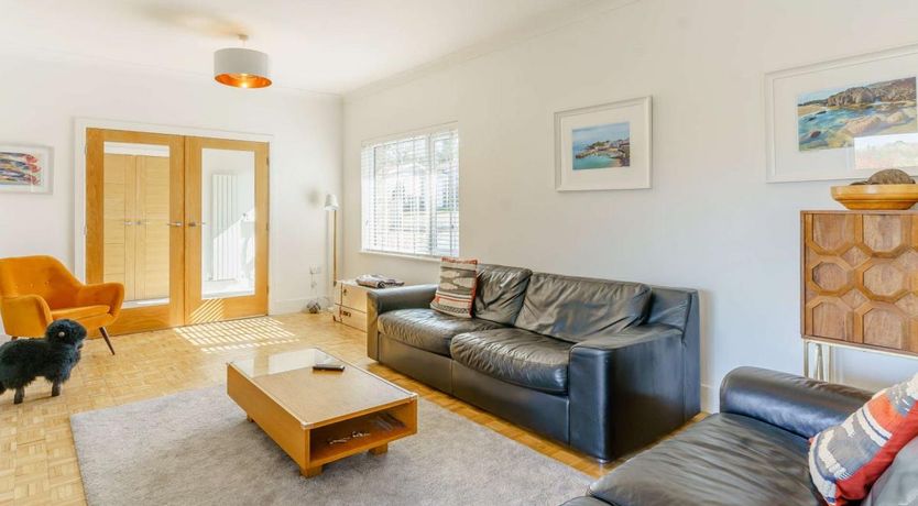 Photo of 3 Bed in Saundersfoot