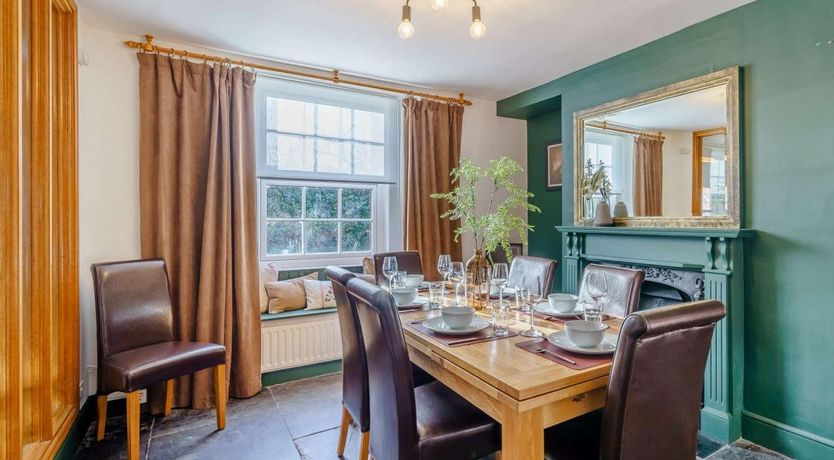 Photo of 3 Bed in Gosforth