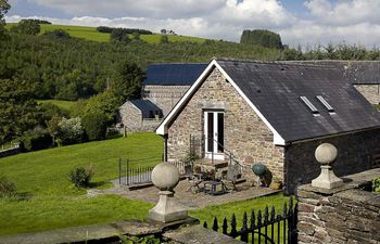 Barn in Mid Wales Holiday Cottage