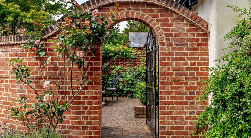 Photo of 1 Bed in Sway