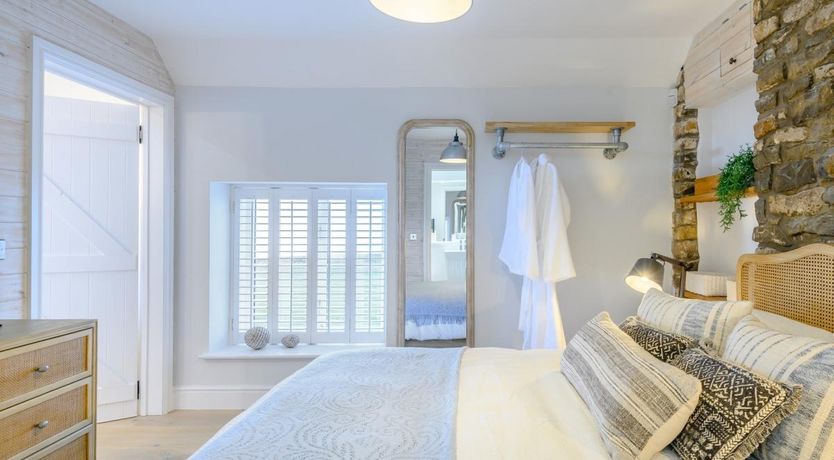 Photo of 2 Bed in Southerndown