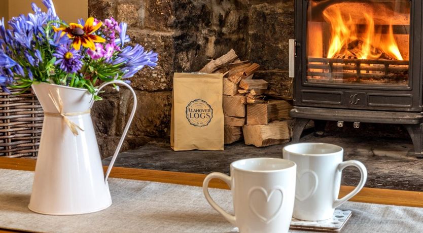 Photo of 2 Bed in Abergavenny