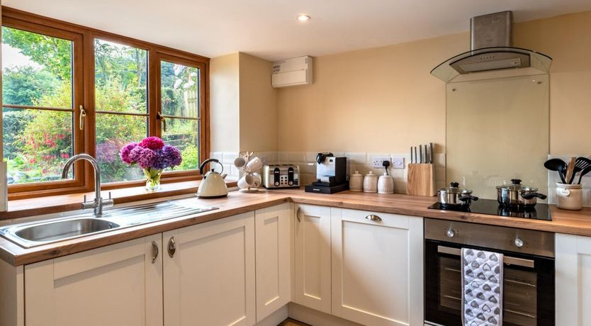 Photo of 2 Bed in Abergavenny