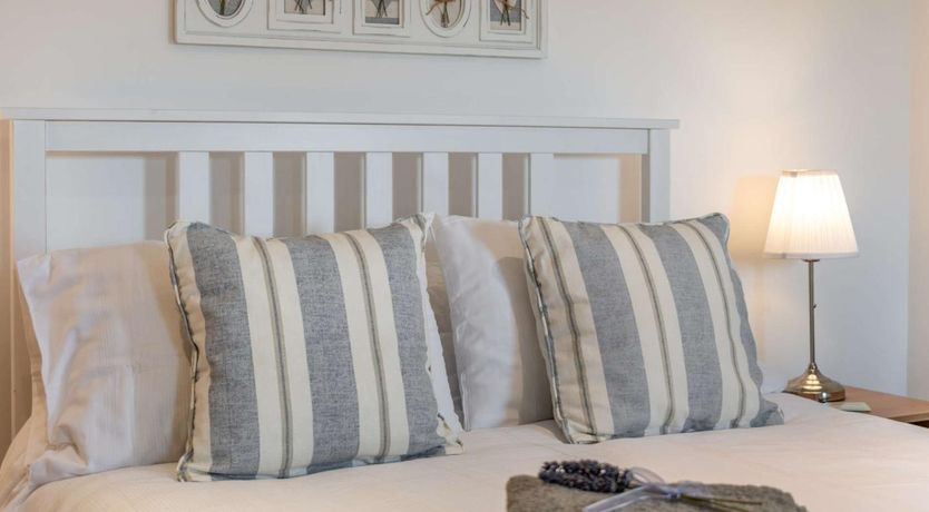 Photo of 1 Bed in Cardigan