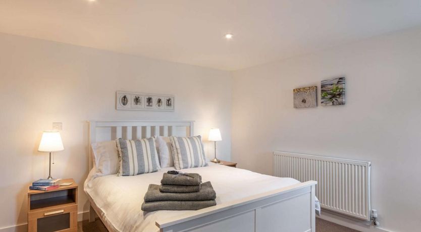 Photo of 1 Bed in Cilgerran