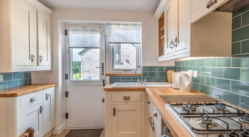 Photo of 1 Bed in Cilgerran