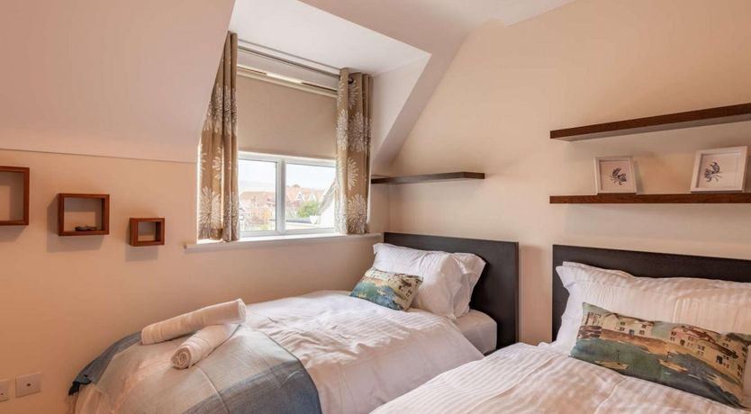 Photo of 3 Bed in Swanage