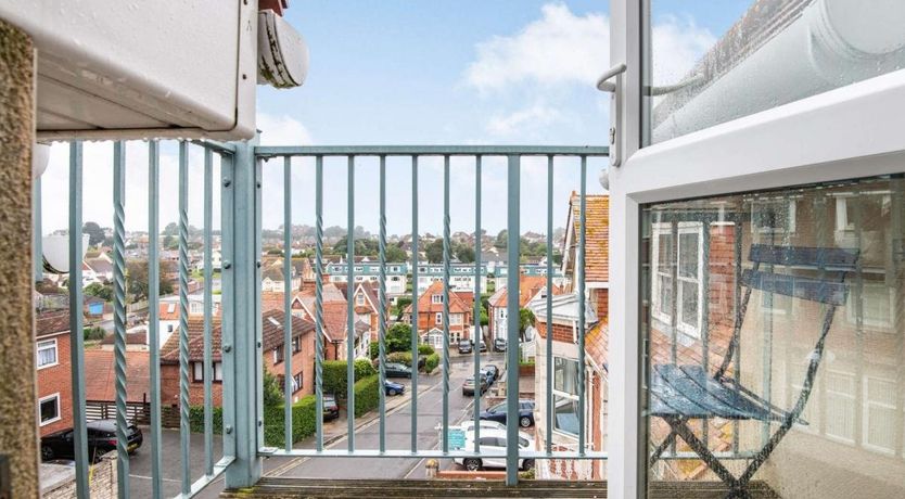 Photo of 3 Bed in Swanage