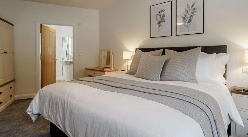 Photo of 2 Bed in Kemeys Commander