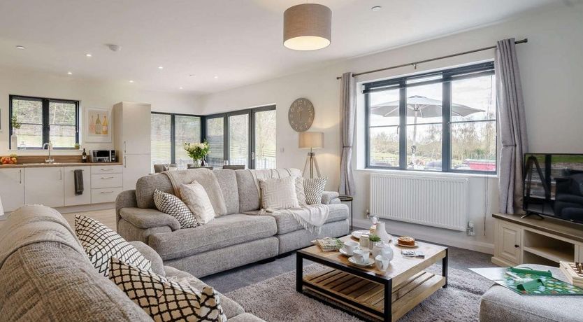 Photo of 2 Bed in Kemeys Commander