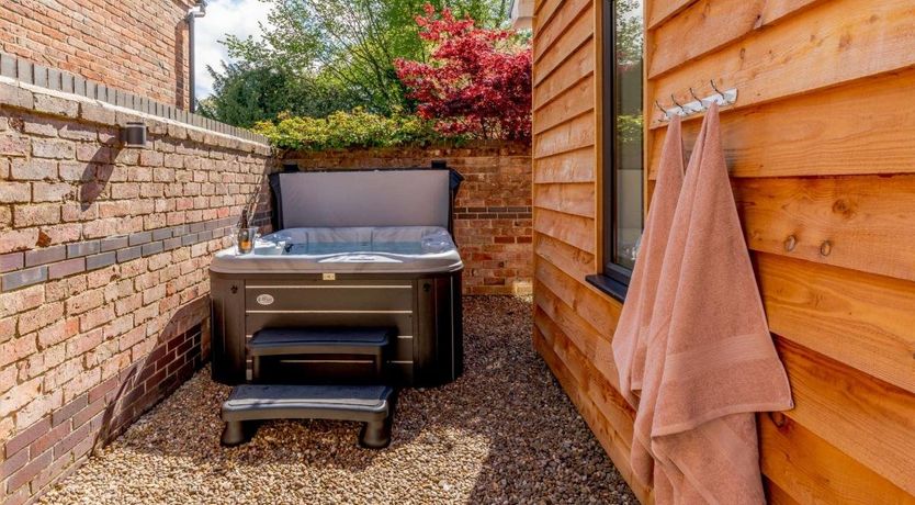 Photo of 2 Bed in Clifton