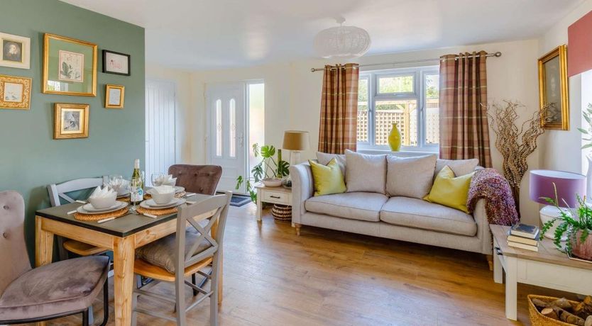 Photo of 2 Bed in Clifton