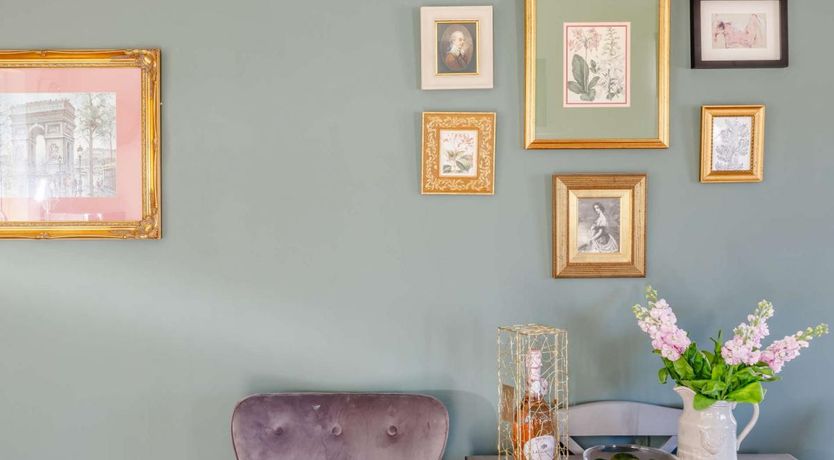 Photo of 2 Bed in Clifton