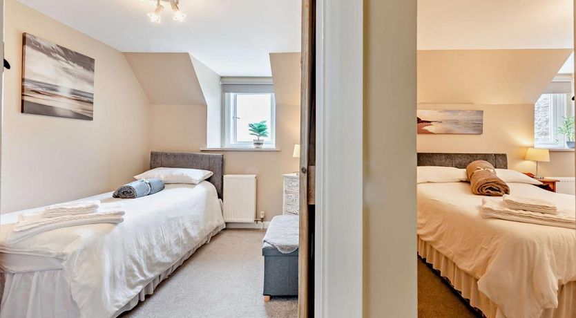 Photo of 2 Bed in Cosheston