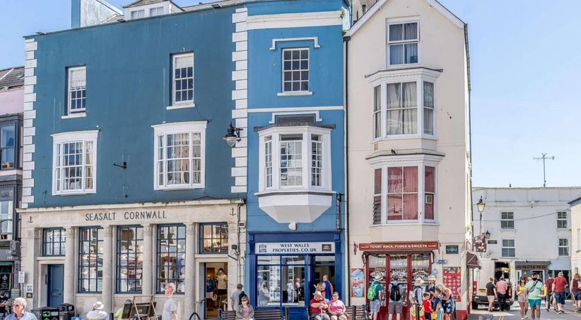 Photo of 1 Bed in Tenby