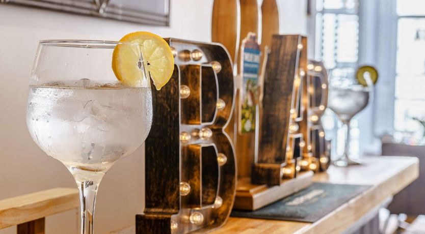 Photo of 1 Bed in Tenby