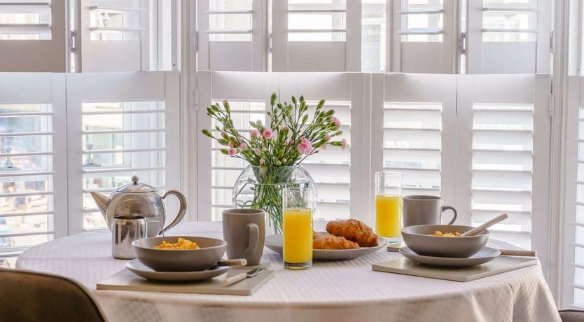 Photo of 1 Bed in Tenby